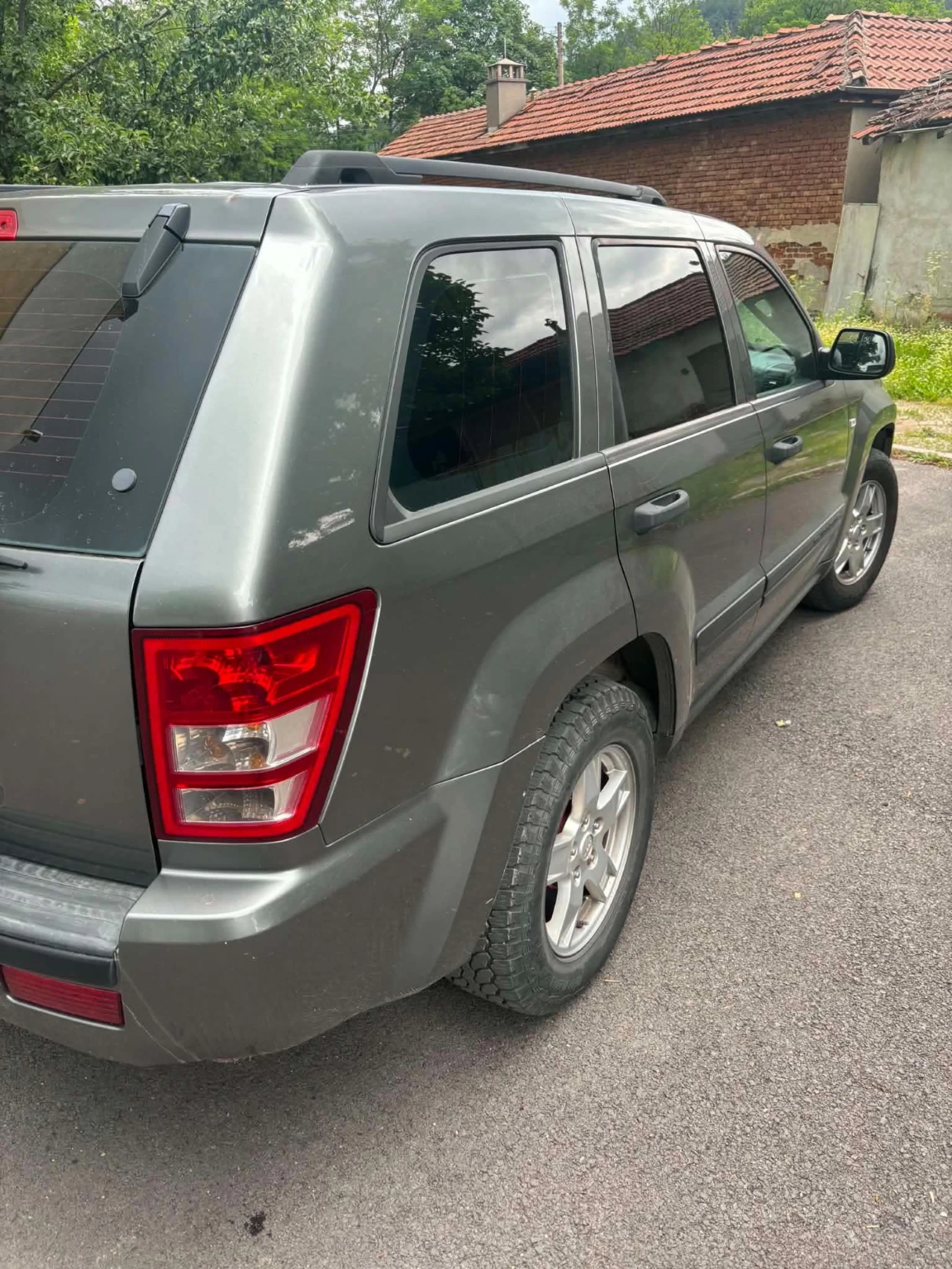 Jeep Grand cherokee 4.7 V8 LPG, снимка 4 - Автомобили и джипове - 54942045
