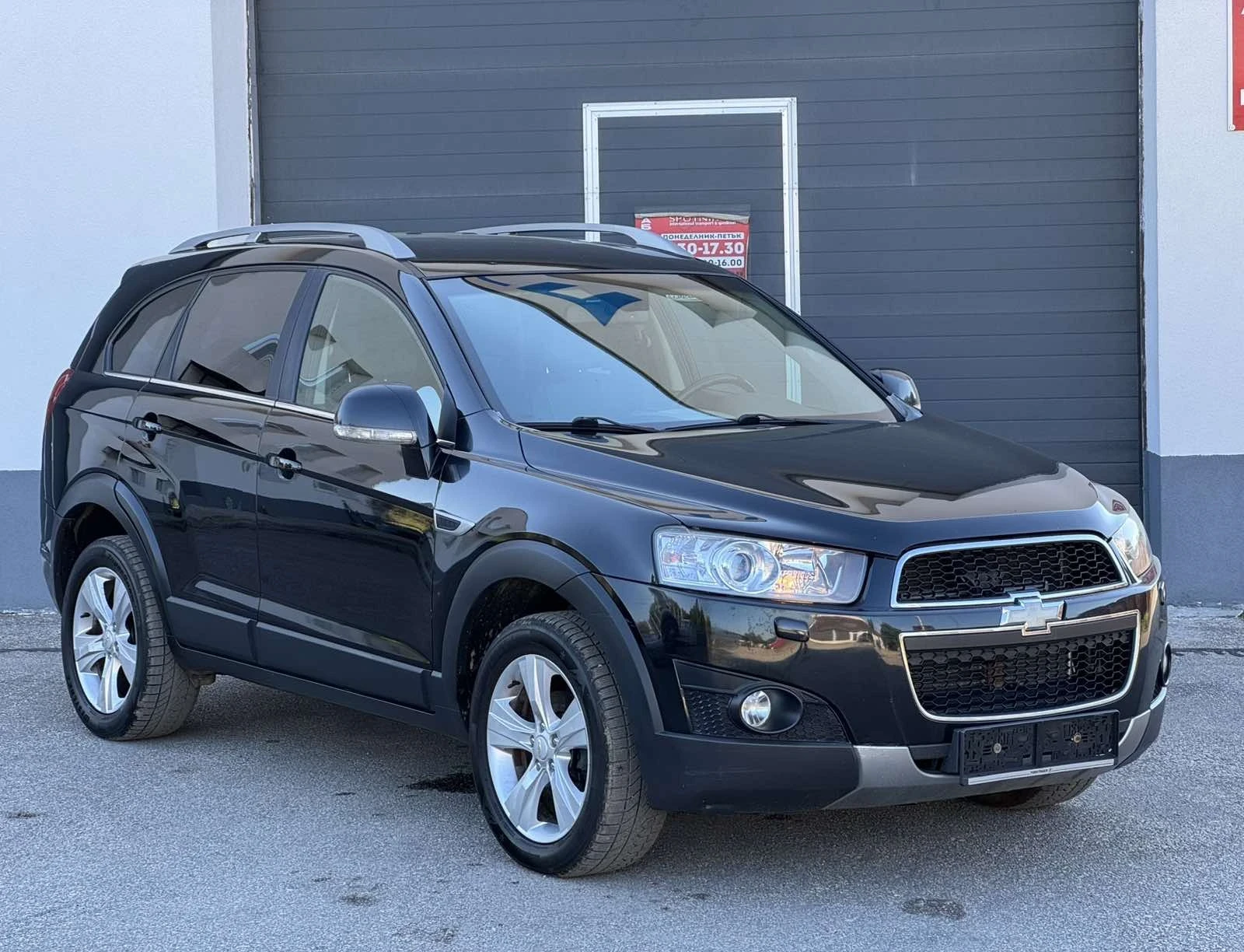 Chevrolet Captiva 2.2D 184к.с * 4х4* * 7-места* * Климатроник* , снимка 3 - Автомобили и джипове - 55121877
