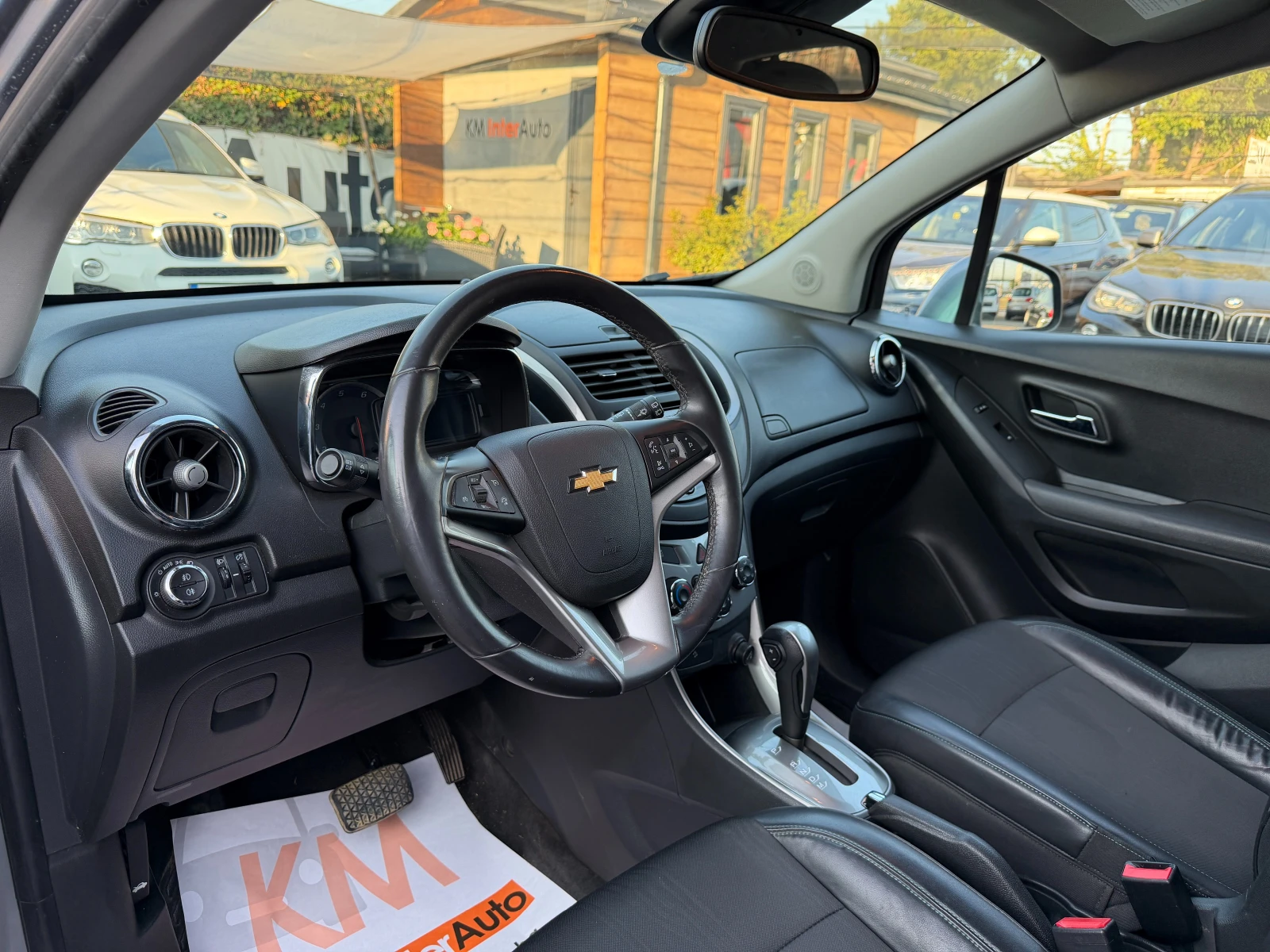 Chevrolet Trax 1.7CDTI AUT/NAVI/КАМЕРА/КОЖА, снимка 8 - Автомобили и джипове - 55630183