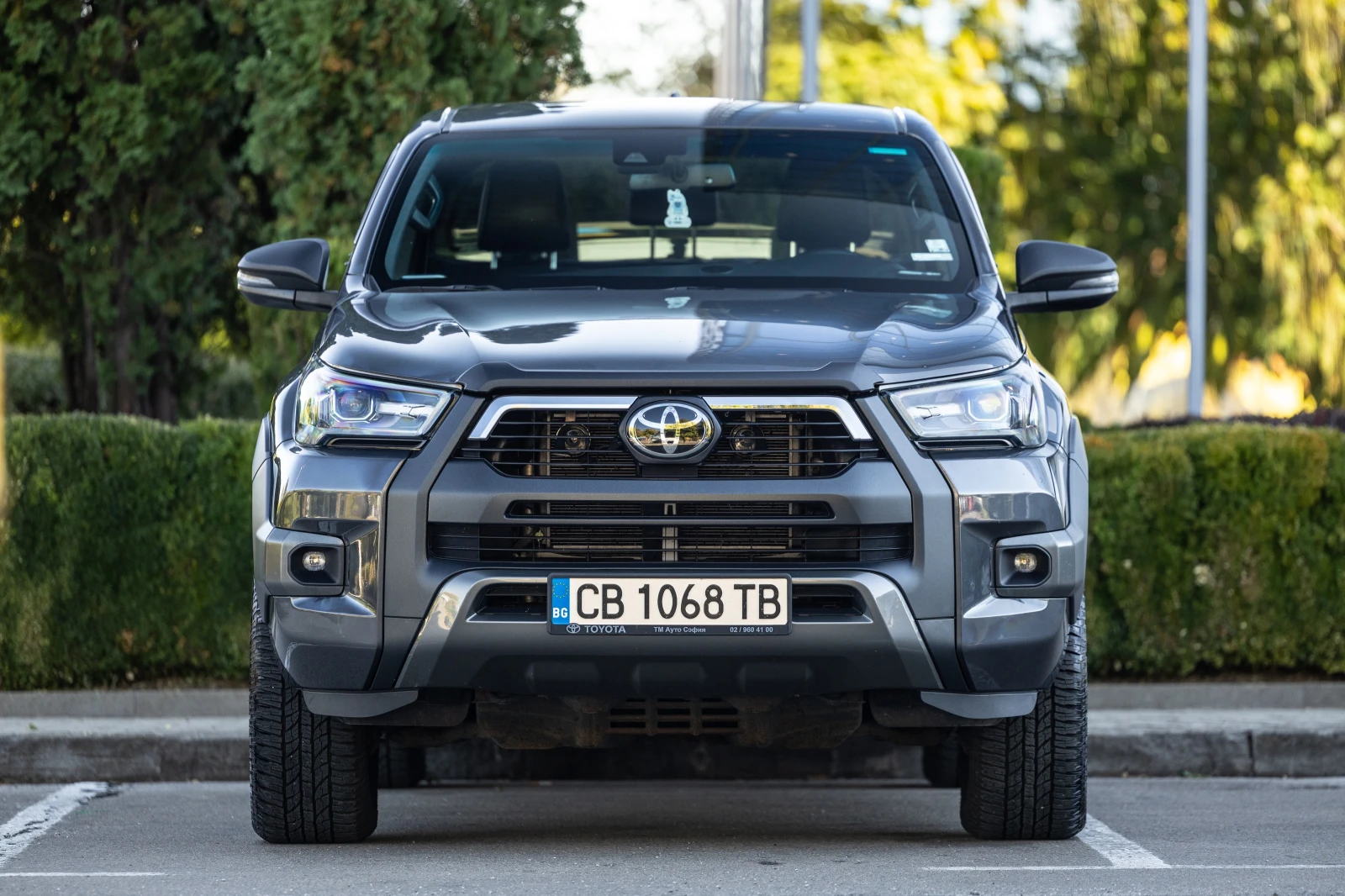 Toyota Hilux 2.8 Invincible-X JBL, снимка 2 - Автомобили и джипове - 56321279