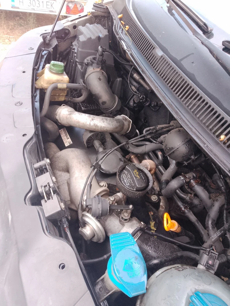 VW Caravelle, снимка 10 - Бусове и автобуси - 52691695