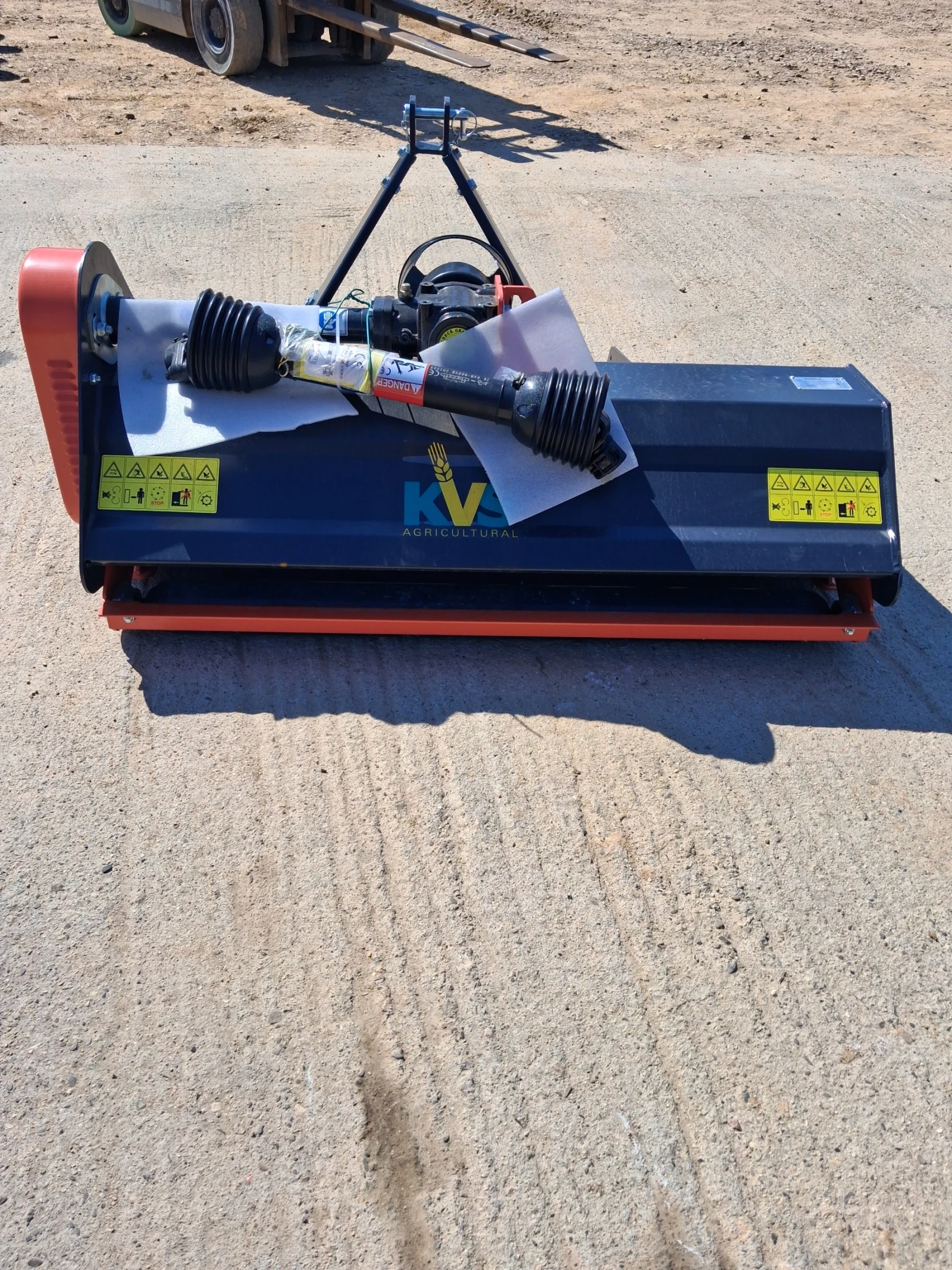 Мулчер Друга марка KVS С лагери SKF От 1.25 1.35 1.45 1.55 1 80м лек , снимка 3 - Селскостопанска техника - 54140969