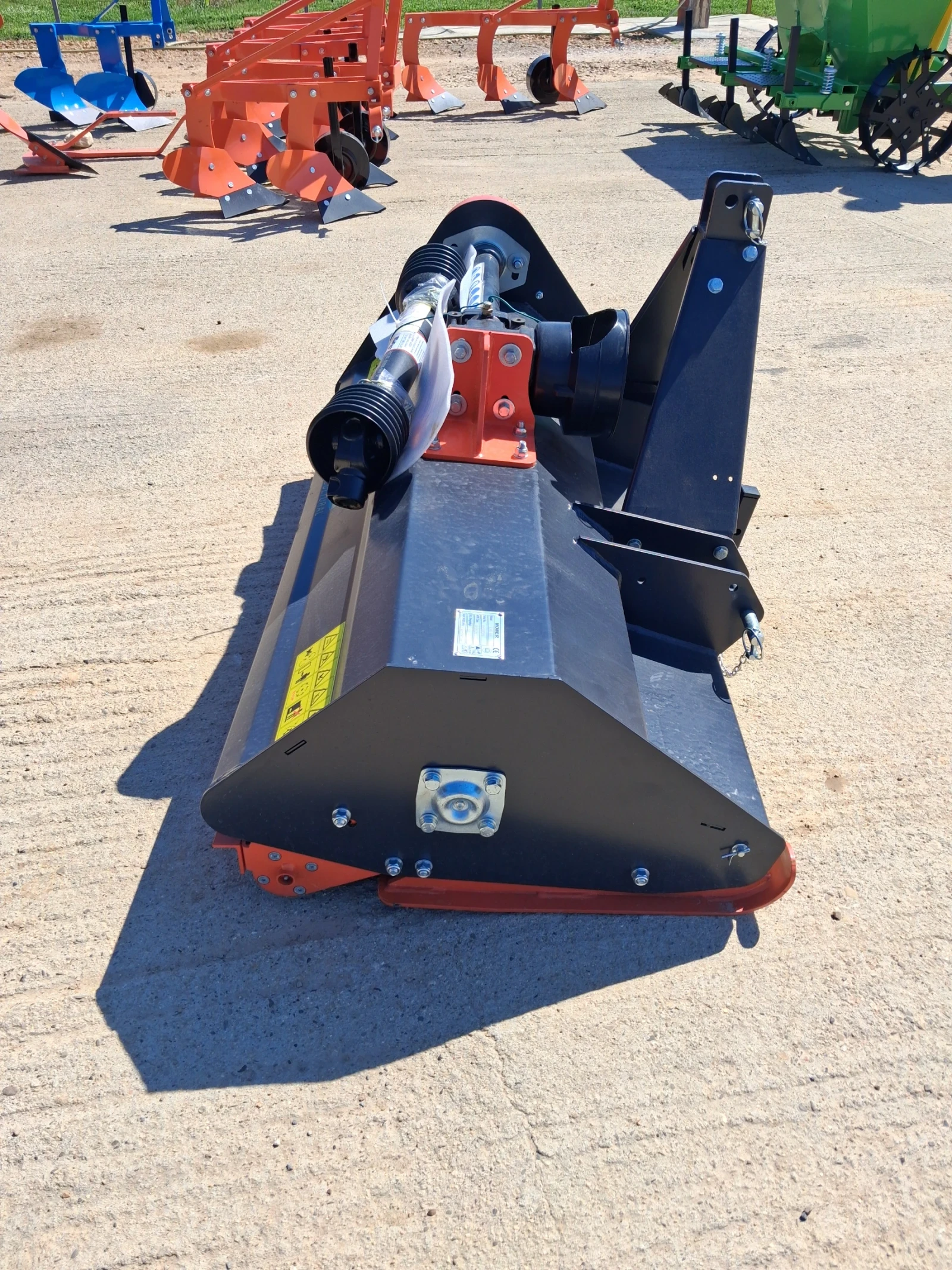 Мулчер Друга марка KVS С лагери SKF От 1.25 1.35 1.45 1.55 1 80м лек , снимка 2 - Селскостопанска техника - 54140969