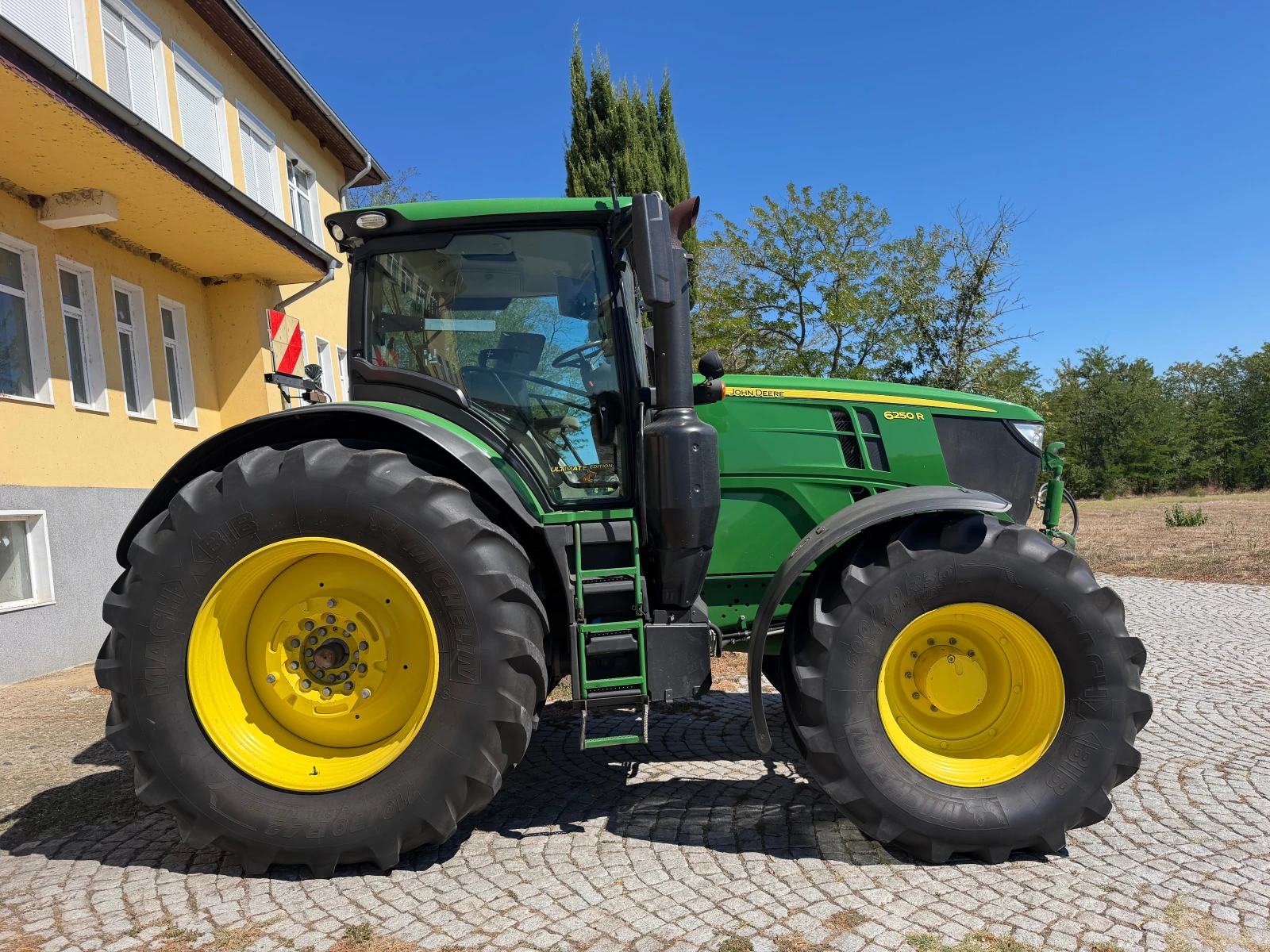 Трактор John Deere 6250R НАВИГАЦИЯ ЛИЗИНГ, снимка 9 - Селскостопанска техника - 55466435