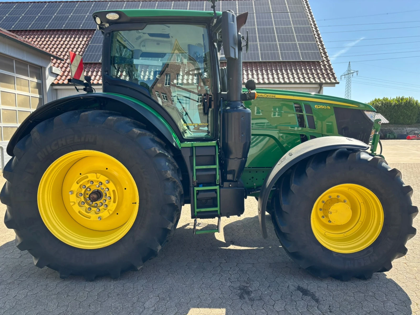Трактор John Deere 6250R НАВИГАЦИЯ ЛИЗИНГ, снимка 2 - Селскостопанска техника - 55466435