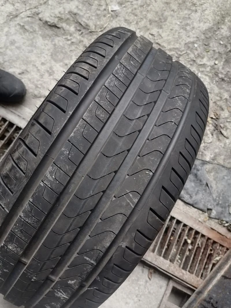 Гуми Летни 275/40R18, снимка 3 - Гуми и джанти - 31190243