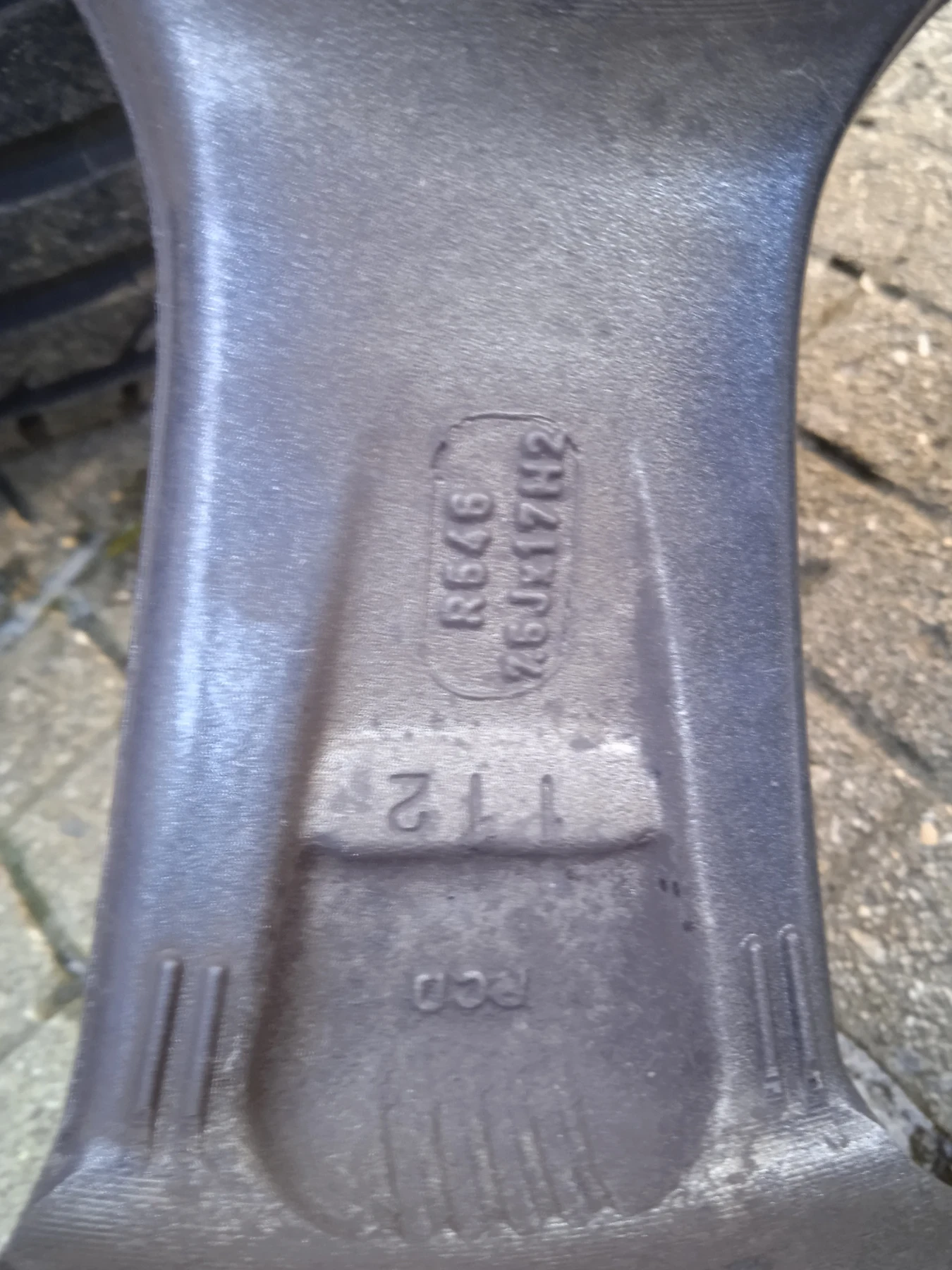 ���� � ������ 235/45R17 | Mobile.bg � ����������� 13