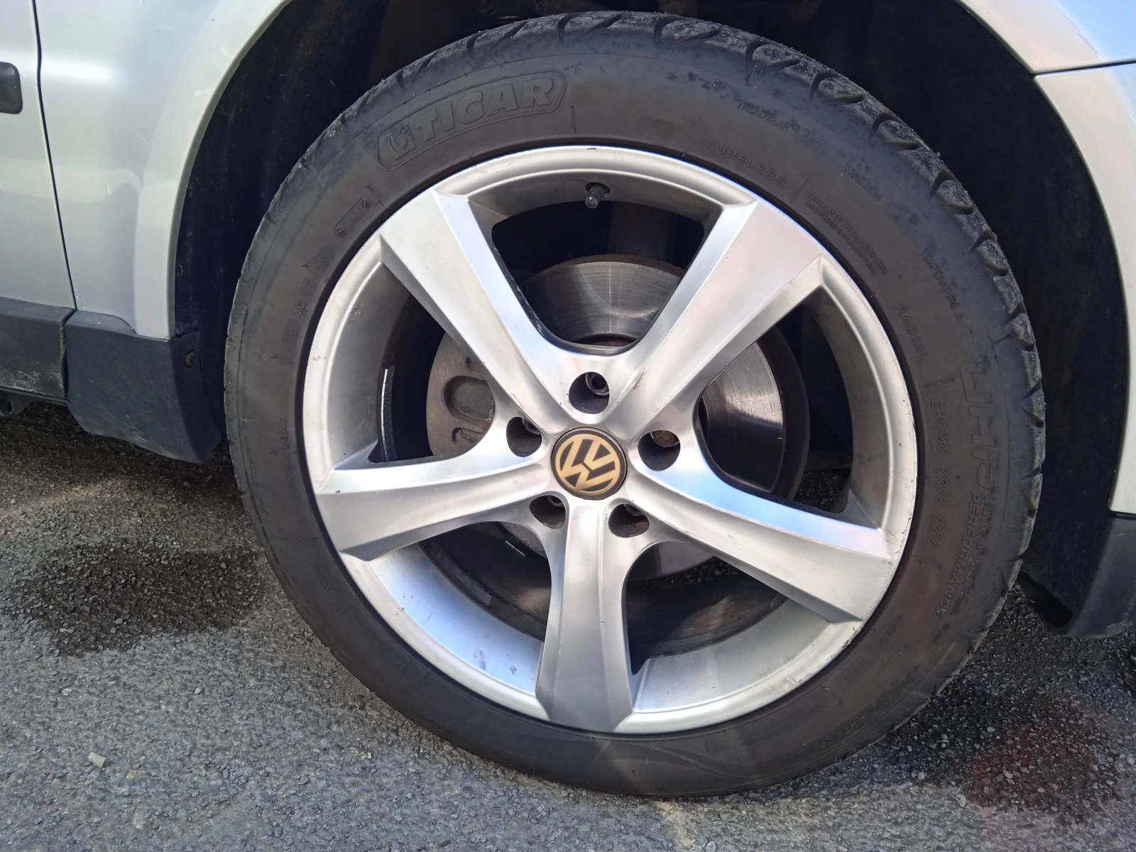 ���� � ������ 235/45R17 | Mobile.bg � ����������� 5