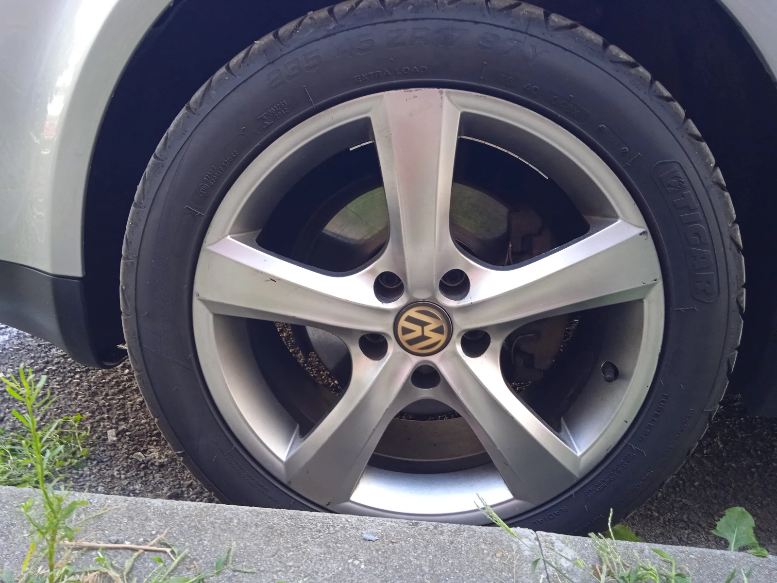 ���� � ������ 235/45R17 | Mobile.bg � ����������� 2