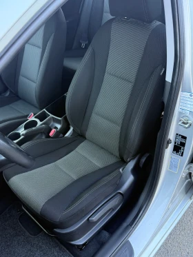 Hyundai I30 1.4CRDI* 90кс* 6 СКОРОСТИ* LED, снимка 9