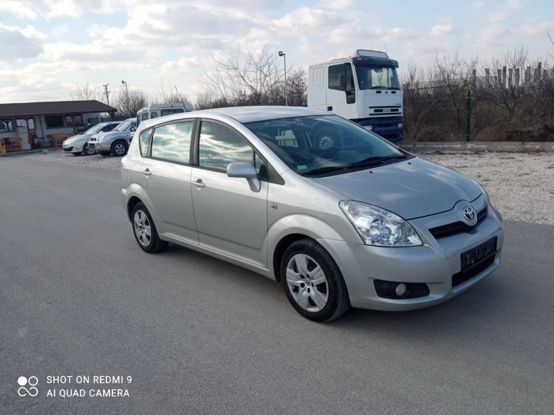 Toyota Corolla verso 1.6 бензин , снимка 1 - Автомобили и джипове - 40744039