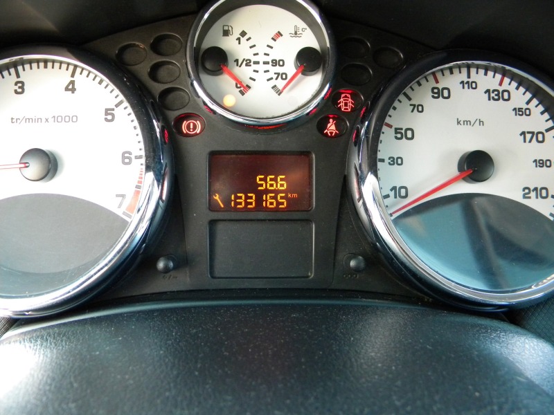 Peugeot 207 1.4-133000km* KATO НОВО* EURO5A, снимка 8 - Автомобили и джипове - 46160880