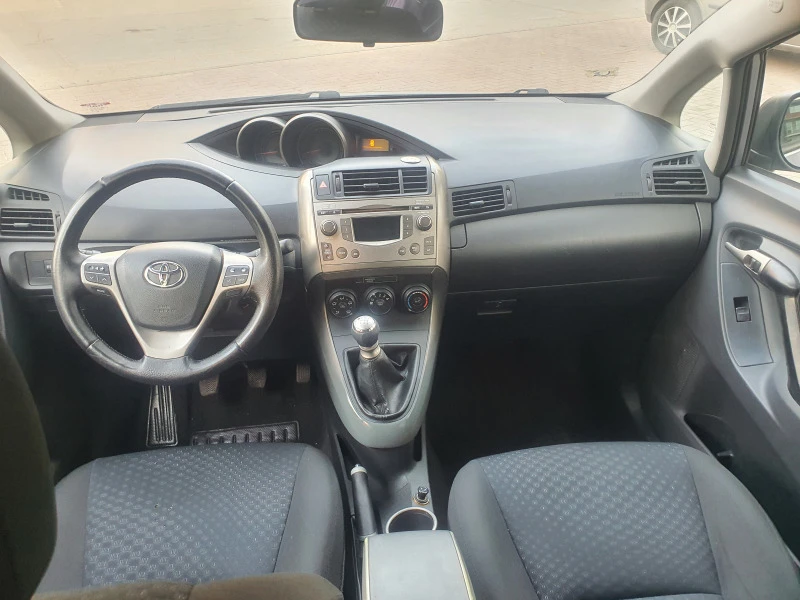 Toyota Verso 2.0* D4D126ks PANORAMA, снимка 5 - Автомобили и джипове - 47468487