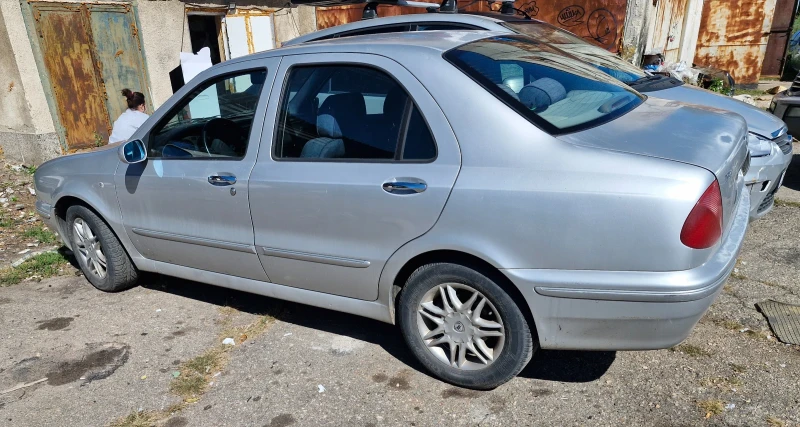 Lancia Lybra 1.9 jtd, снимка 3 - Автомобили и джипове - 47435746