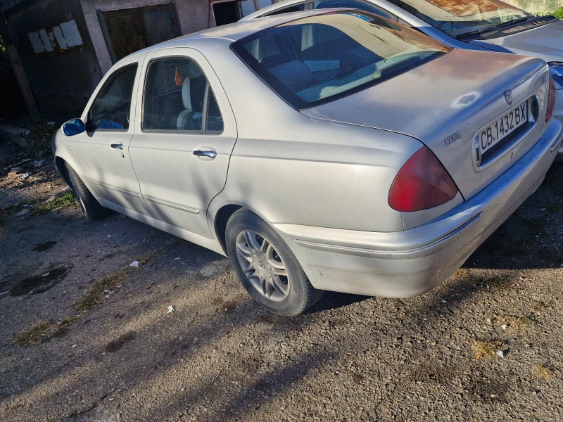 Lancia Lybra 1.9 jtd, снимка 4 - Автомобили и джипове - 47435746