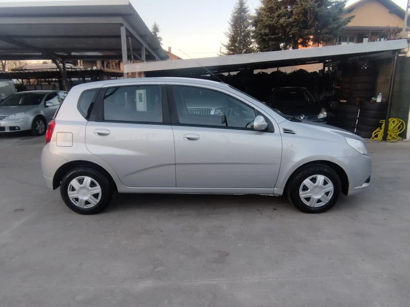 Chevrolet Aveo 1.2i 16v, снимка 4 - Автомобили и джипове - 47899557