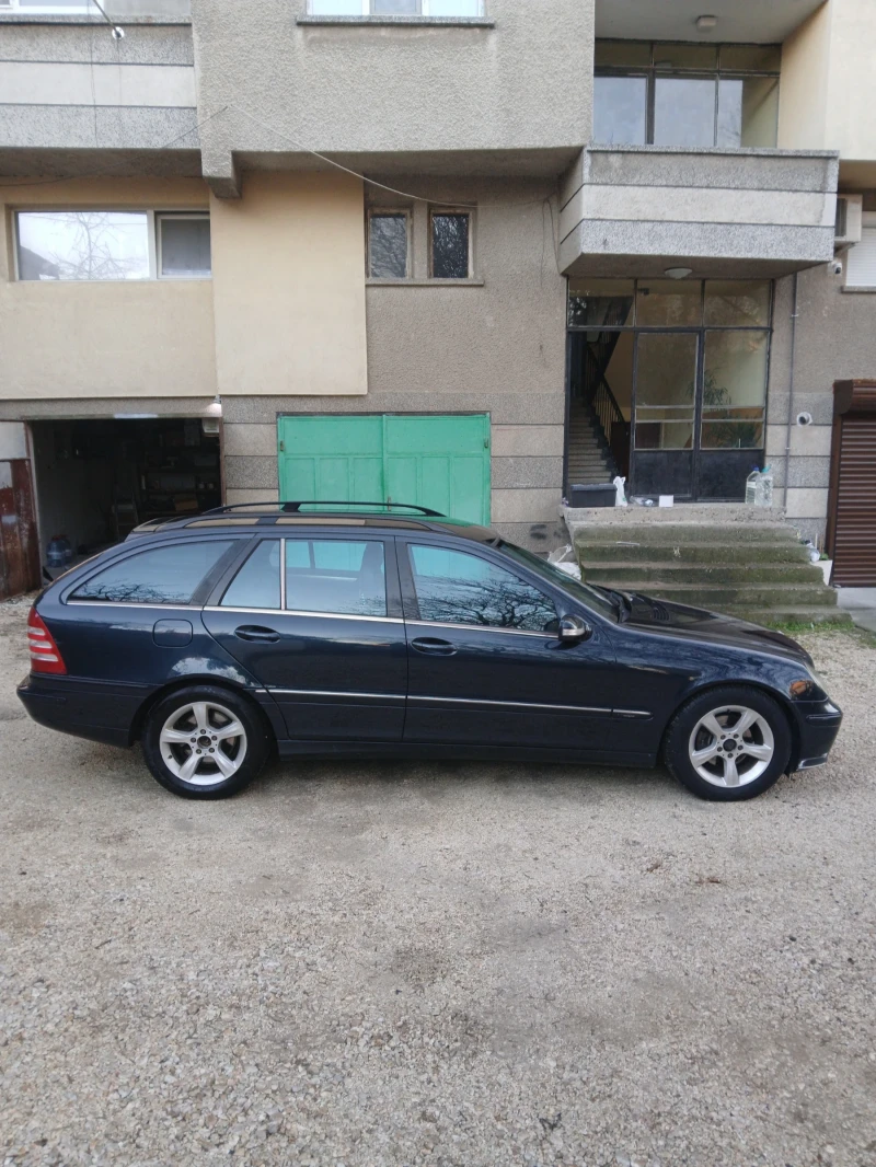 Mercedes-Benz C 200 2.2 CDI Avantgarde, снимка 7 - Автомобили и джипове - 48523497