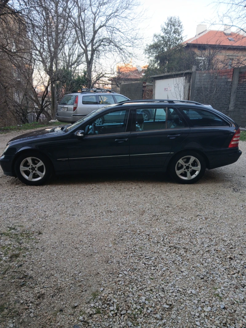 Mercedes-Benz C 200 2.2 CDI Avantgarde, снимка 2 - Автомобили и джипове - 48523497