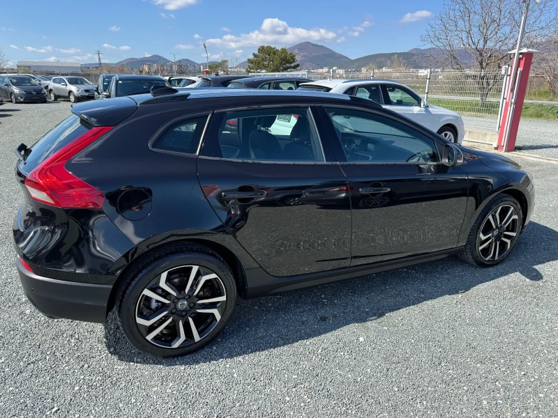 Volvo V40 Cross Country (KATO НОВА), снимка 5 - Автомобили и джипове - 48792367