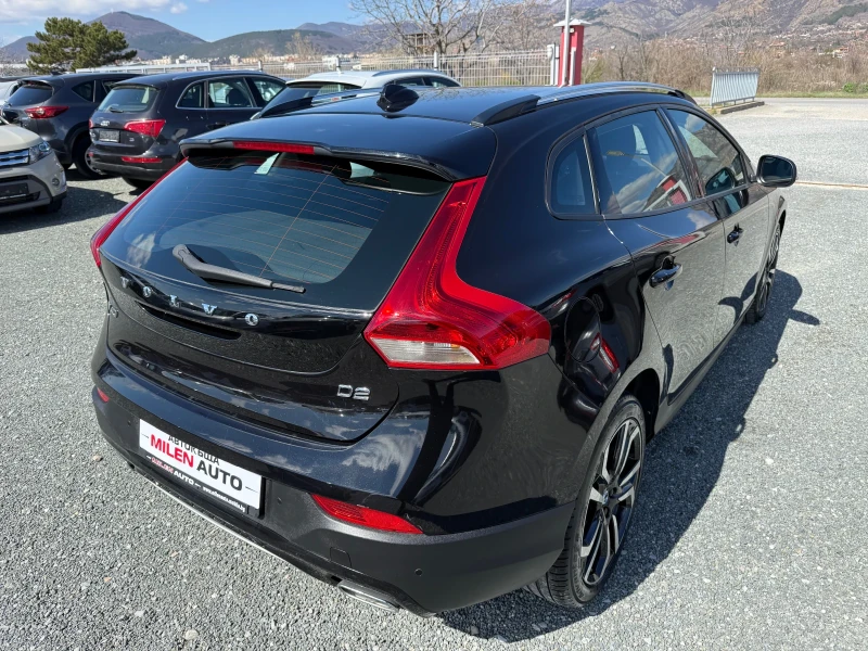 Volvo V40 Cross Country (KATO НОВА), снимка 6 - Автомобили и джипове - 48792367