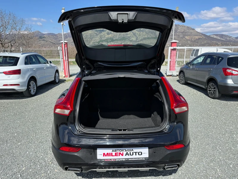 Volvo V40 Cross Country (KATO НОВА), снимка 13 - Автомобили и джипове - 48792367