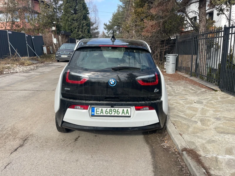 BMW i3 94Аh, Термопомпа, Apple Carplay, 8 джанти, камера, снимка 10 - Автомобили и джипове - 49467005