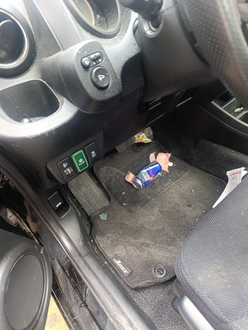 Honda Jazz  хибрид автомат , снимка 9 - Автомобили и джипове - 50503022
