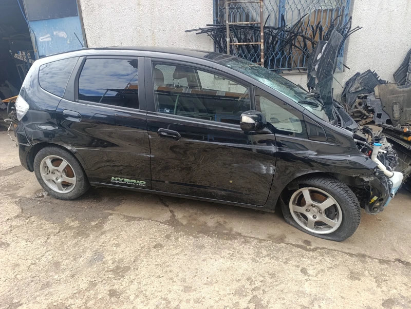 Honda Jazz  хибрид автомат 