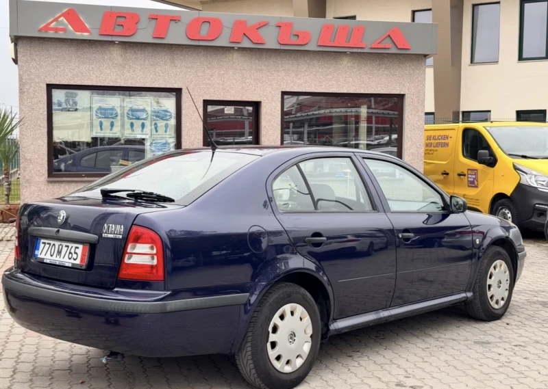 Skoda Octavia 1.4i, снимка 4 - Автомобили и джипове - 52090746