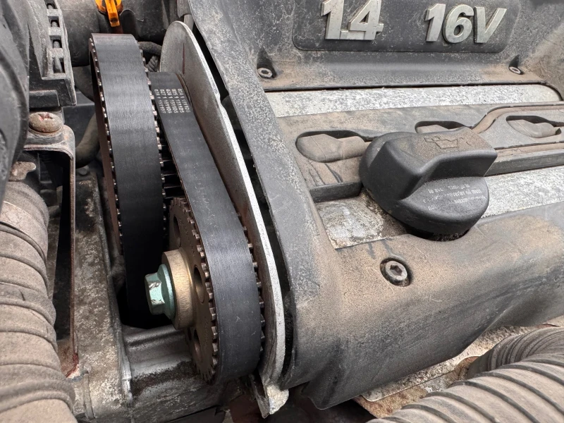 Skoda Octavia 1.4i, снимка 10 - Автомобили и джипове - 52090746