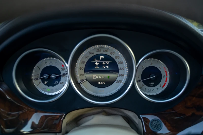 Mercedes-Benz CLS 350, снимка 10 - Автомобили и джипове - 52718532