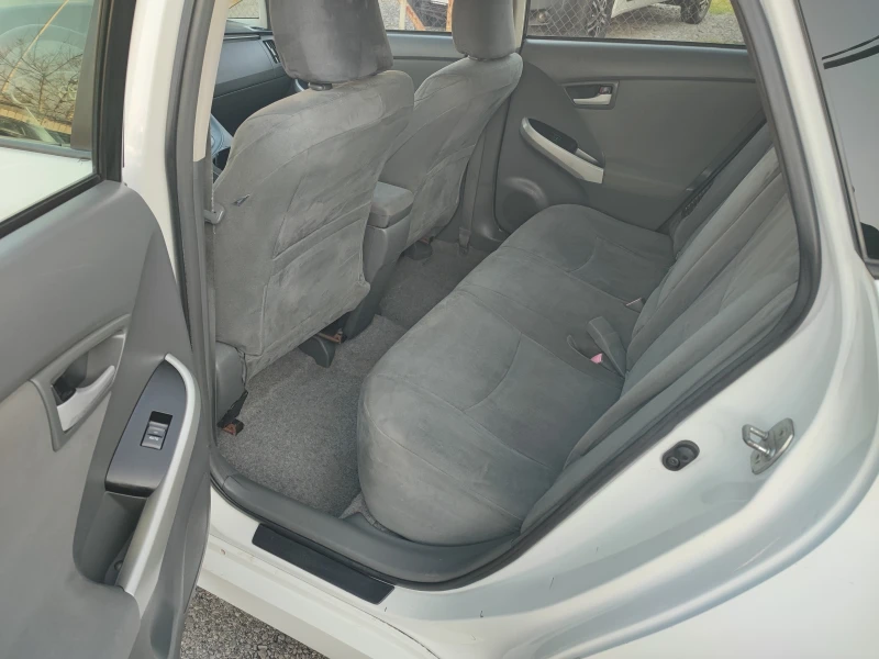 Toyota Prius 1.8-99ks-ПАРКТРОНИК, снимка 13 - Автомобили и джипове - 52723191