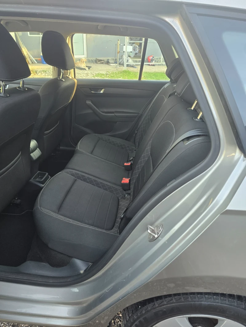 Skoda Fabia 1.2 TSI, снимка 14 - Автомобили и джипове - 52804360