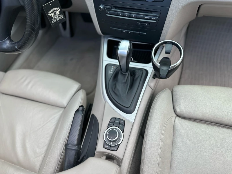 BMW 128 128i Facelift, снимка 10 - Автомобили и джипове - 53304965