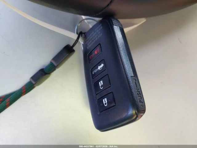 Lexus IS 300 * F-SPORT DESIGN* КОЖА* ПОДГРЕВ* ШИБИДАХ* , снимка 10 - Автомобили и джипове - 53936768