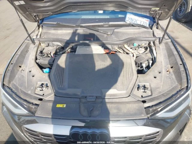 Audi E-Tron Q8* PRESTIGE* QUATTRO* , снимка 9 - Автомобили и джипове - 54812745