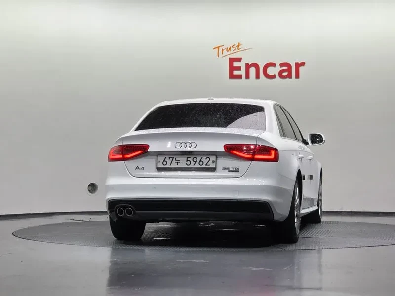 Audi A4 2.0 TDI Quattro - САМО 30% АВАНС, снимка 4 - Автомобили и джипове - 55487088