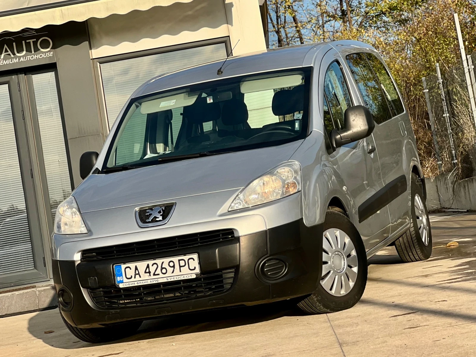 Peugeot Partner 1.6HDI / ПЪТНИЧЕСКА / РЕАЛЕН ПРОБЕГ / КЛИМАТИК, снимка 1