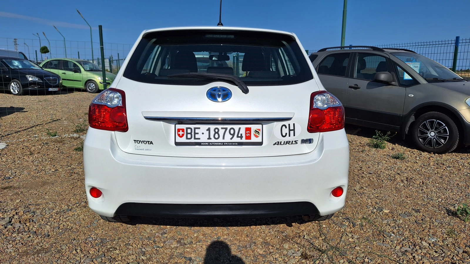 Toyota Auris  1.8iHSD - изображение 5