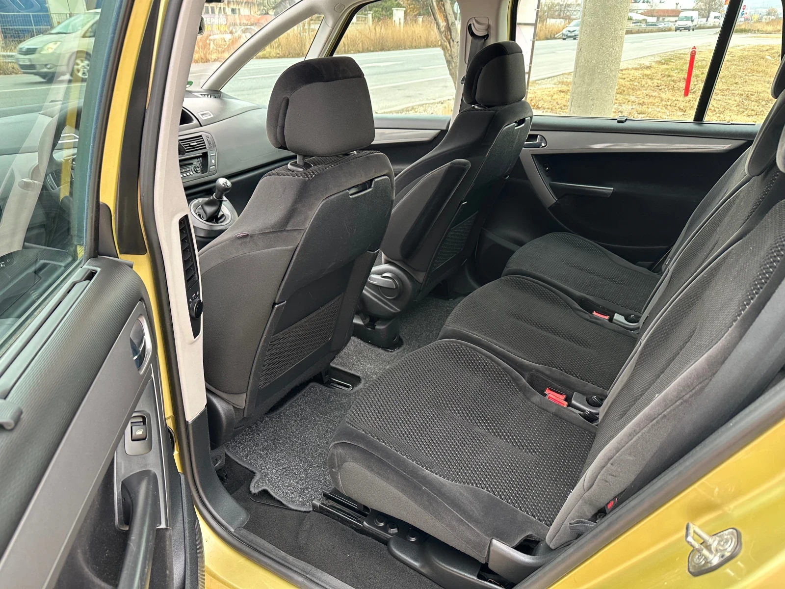 Citroen Grand C4 Picasso 1.8 i Gaz - изображение 6