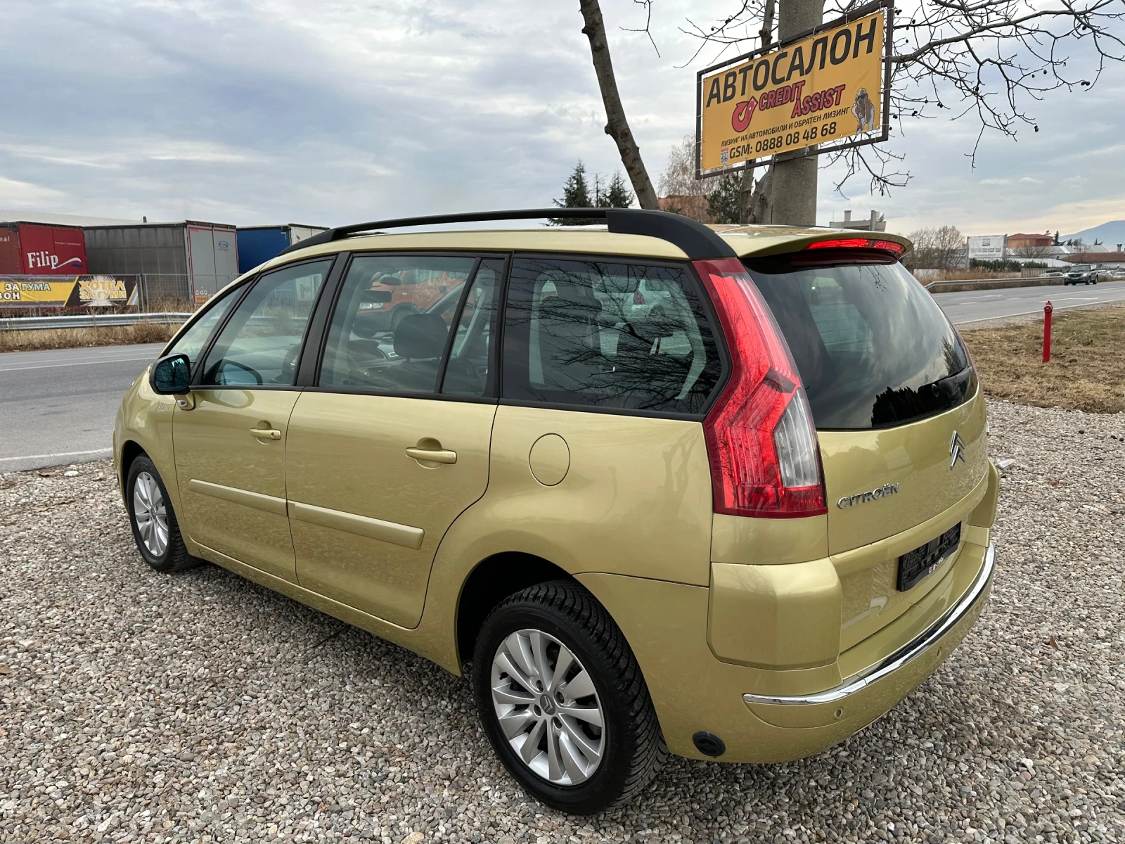 Citroen Grand C4 Picasso 1.8 i Gaz - изображение 3