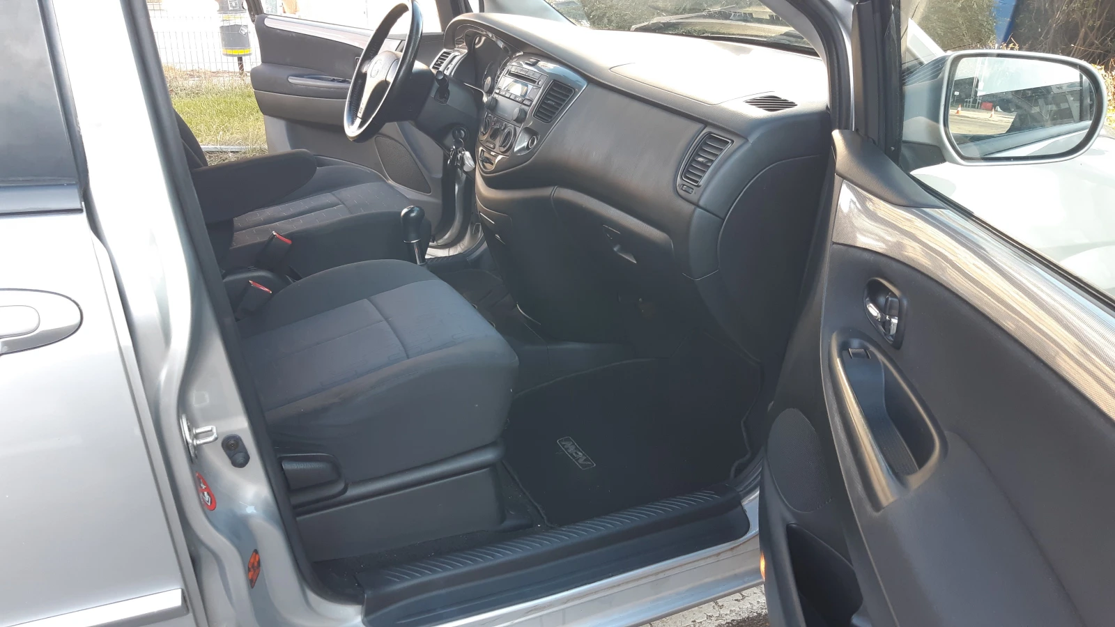 Mazda Mpv 2.0 7  | Mobile.bg   14