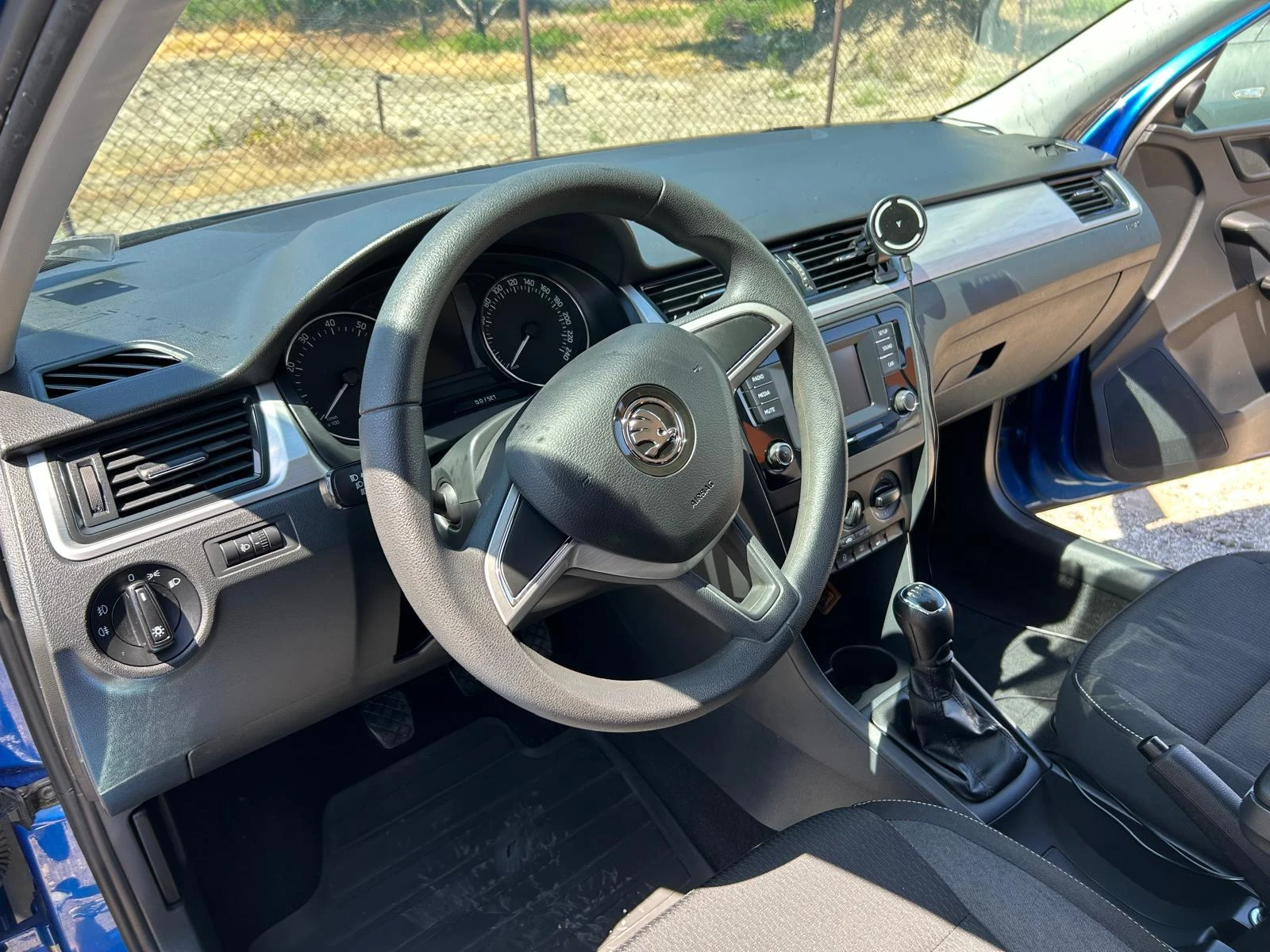 Skoda Rapid Спейсбек Амбишън 1, 2 TSI / 66 kW / 90 к.с., 5М - изображение 6