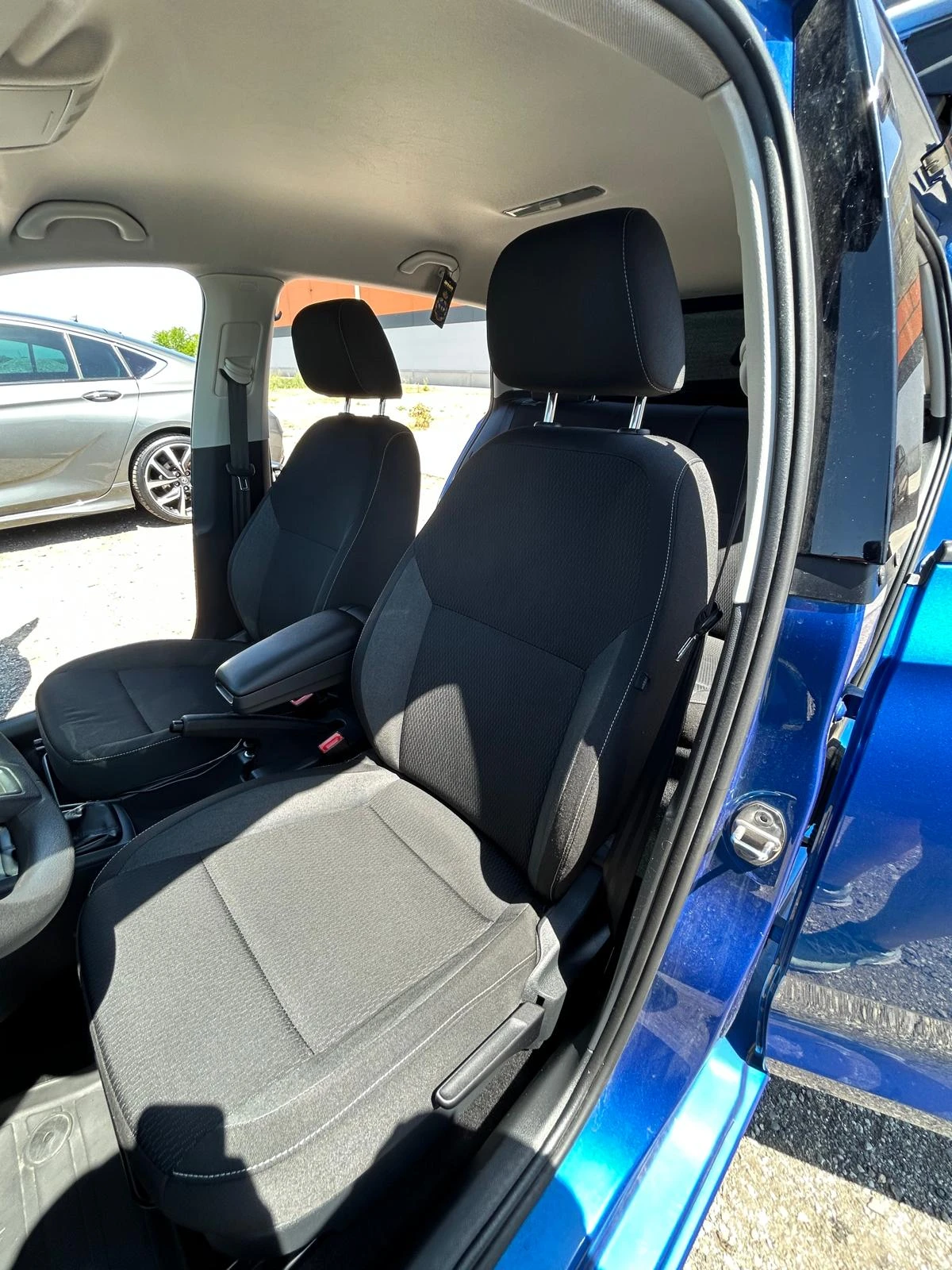 Skoda Rapid Спейсбек Амбишън 1, 2 TSI / 66 kW / 90 к.с., 5М - изображение 8