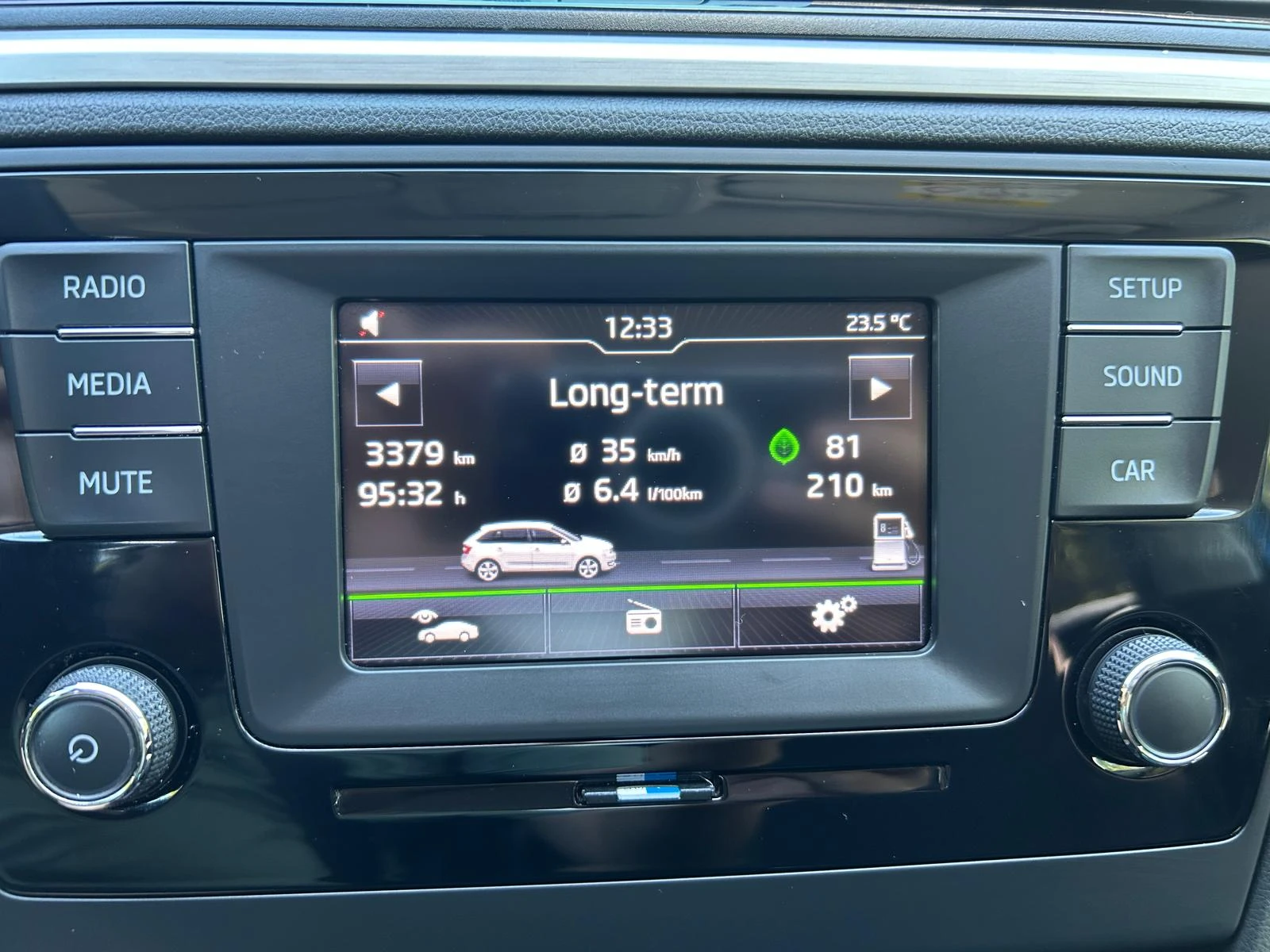 Skoda Rapid   1, 2 TSI / 66 kW / 90 .., 5 | Mobile.bg   12