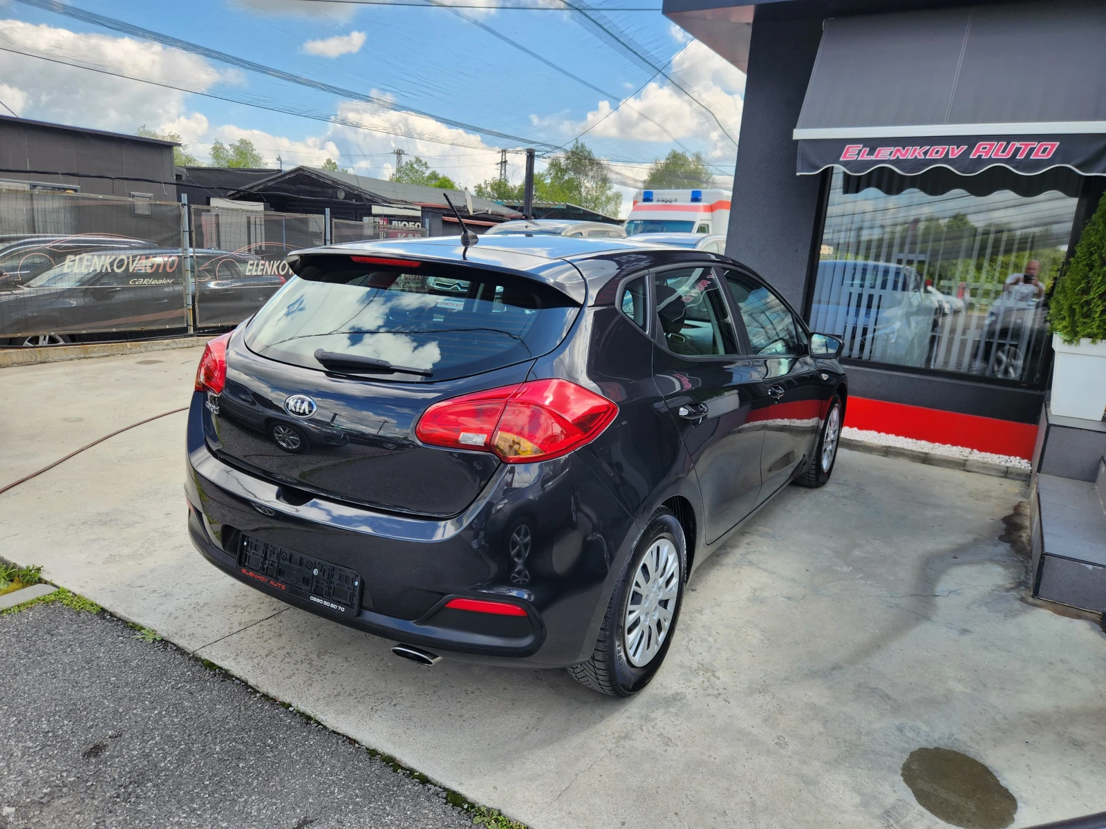 Kia Ceed 1.4I-100к.с EURO 5b КЛИМАТИК-ШВЕЙЦАРИЯ - изображение 8