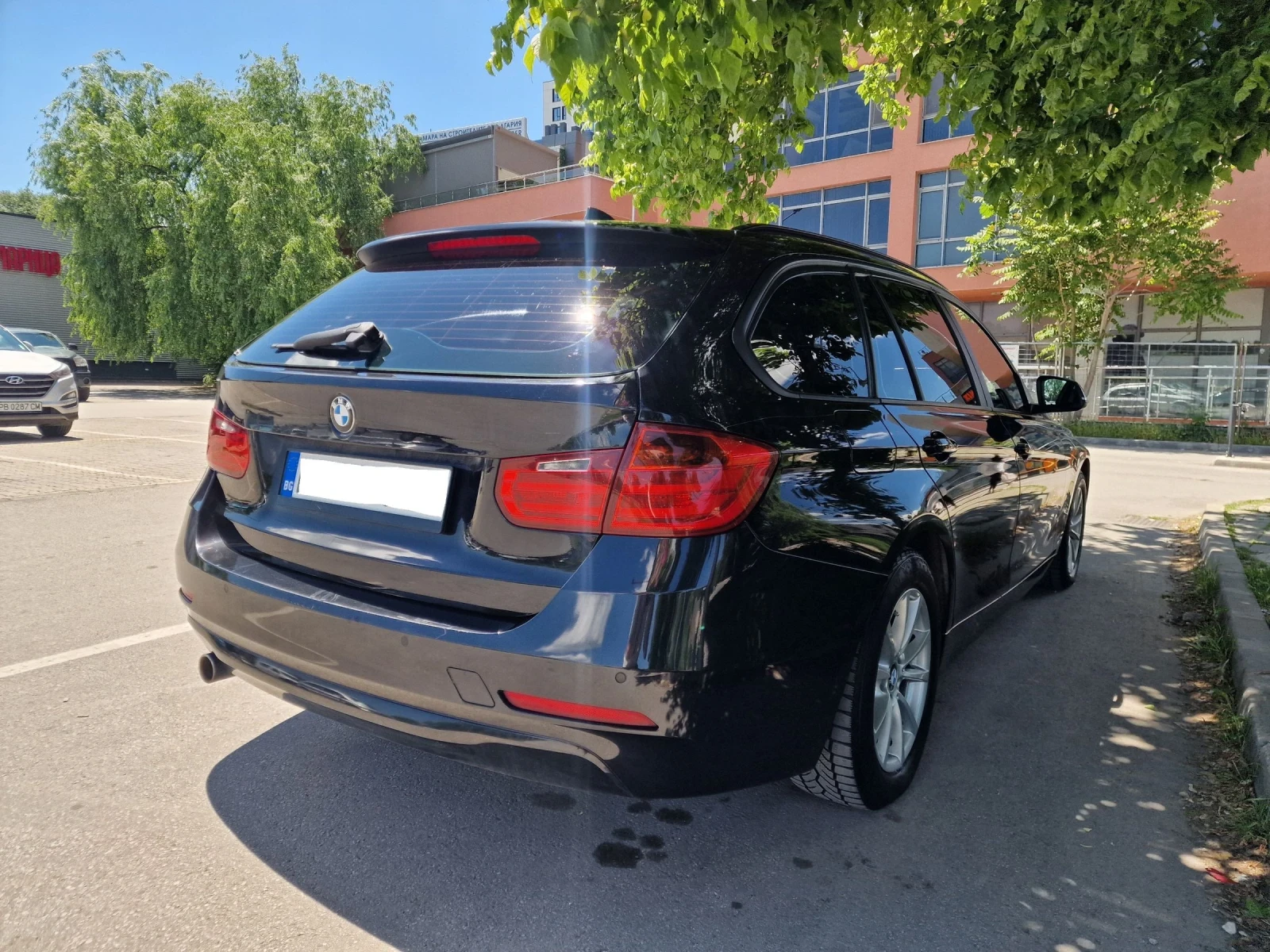 BMW 320 318 - 2.0D - 143к.с  КОЖА/НАВИ/LED - изображение 8
