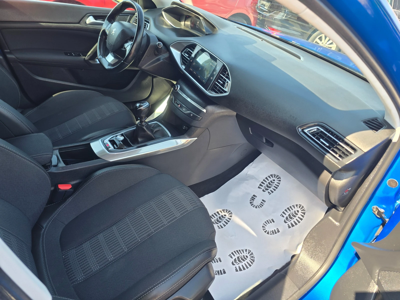 Peugeot 308 1.5HDI-131k.c-FACE-NAVI | Mobile.bg   12