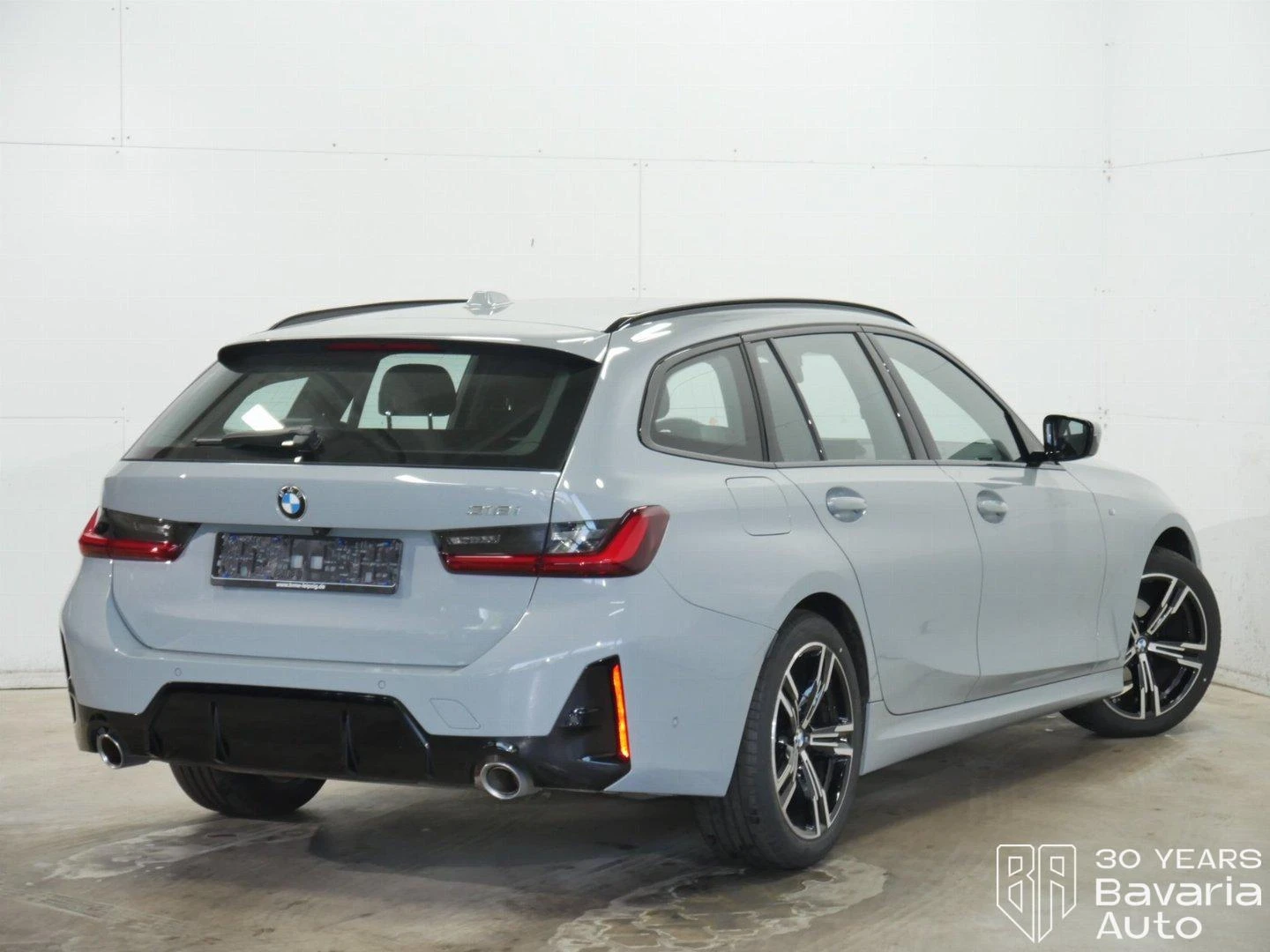 BMW 318 i Touring M Sport Paket - изображение 3