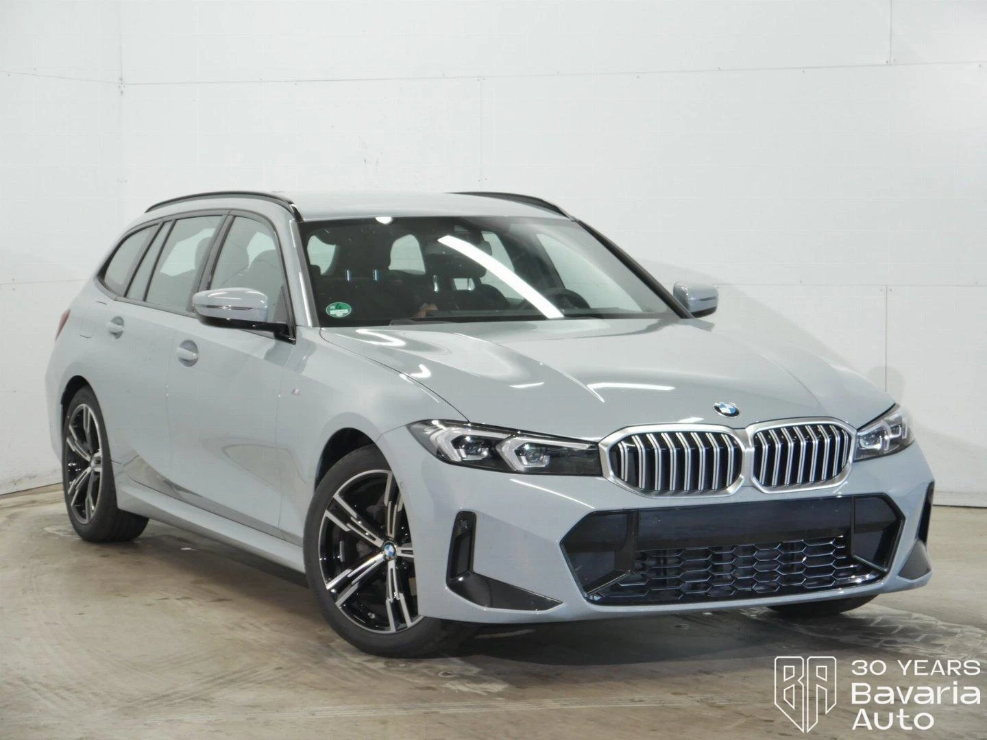 BMW 318 i Touring M Sport Paket - изображение 4